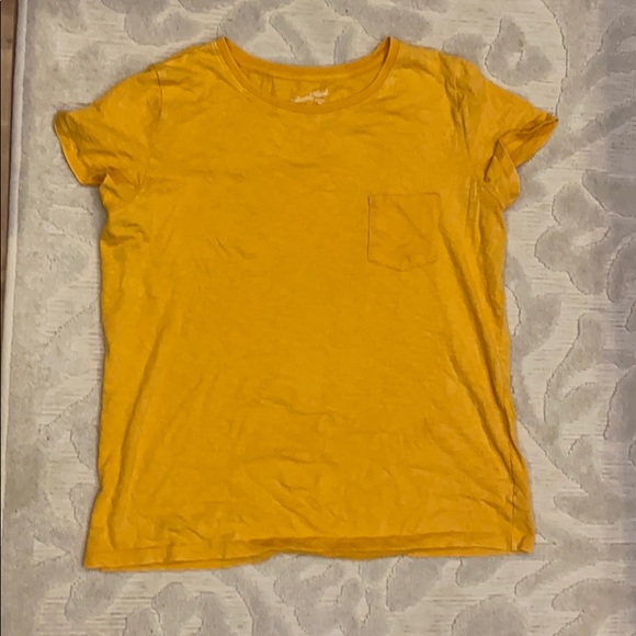 Yellow T-shirt - Picture 1 of 1